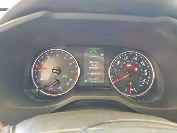 2020 TOYOTA RAV4 XLE