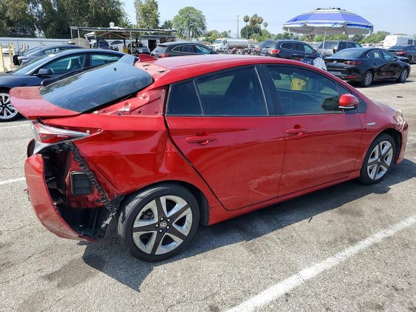 2017 TOYOTA PRIUS