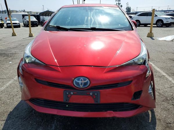 2017 TOYOTA PRIUS
