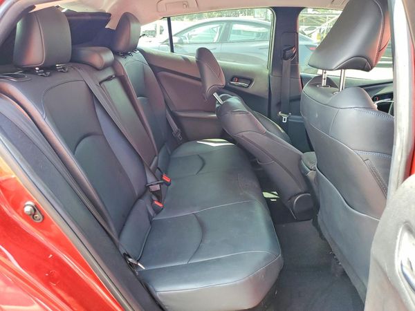 2017 TOYOTA PRIUS