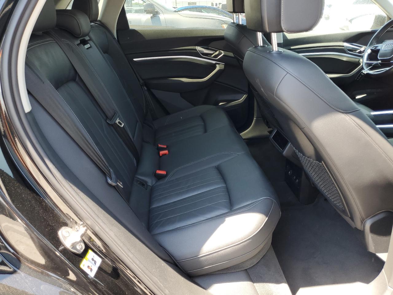 2021 AUDI E-TRON quattro Premium