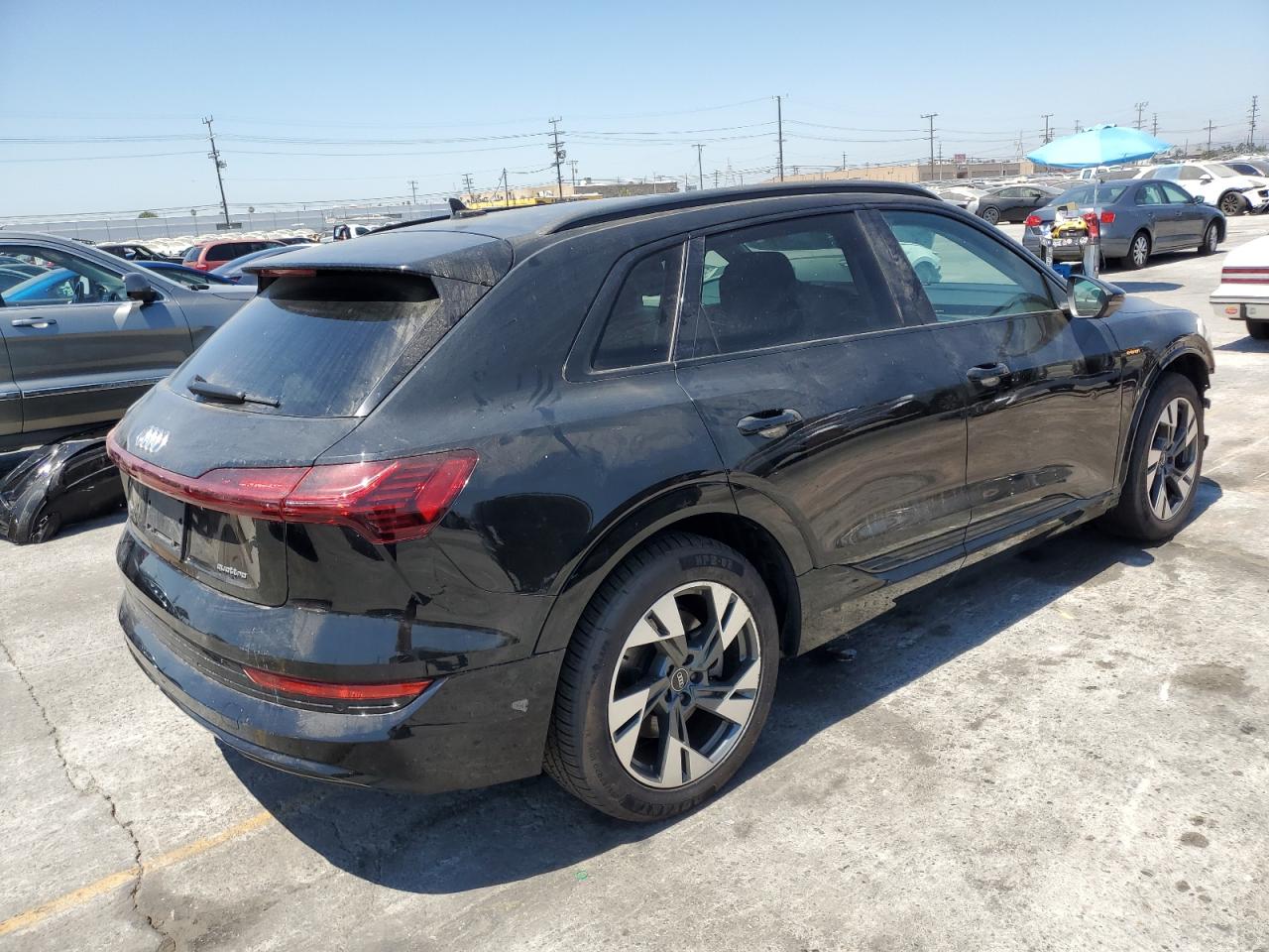 2021 AUDI E-TRON quattro Premium