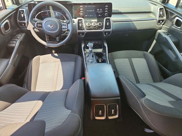 2021 KIA SORENTO LX