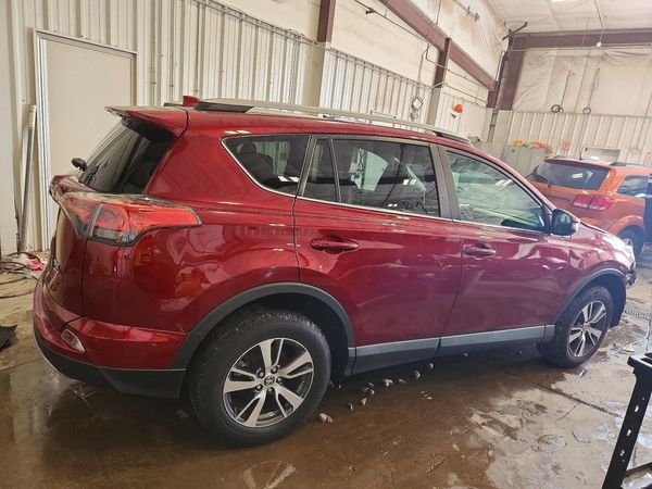 2018 TOYOTA RAV4 Adventure/XLE