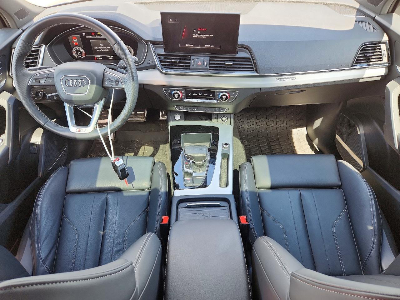 2023 AUDI Q5 S Line quattro Prestige