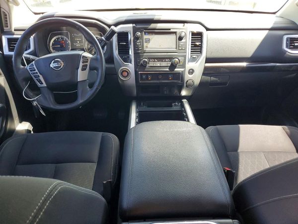 2018 NISSAN TITAN