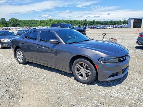 2017 DODGE CHARGER SE