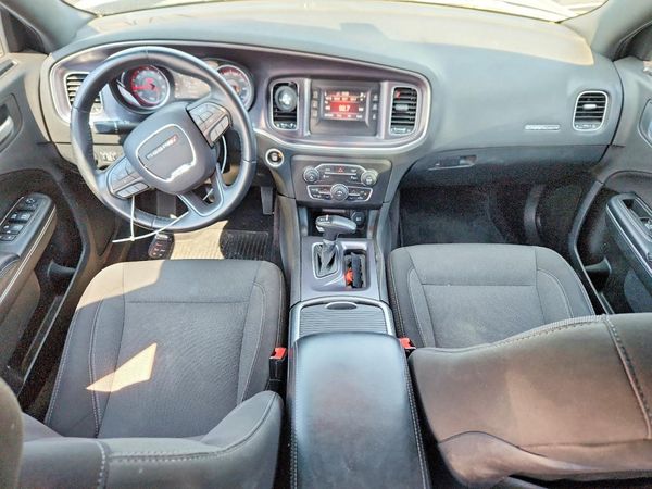 2017 DODGE CHARGER SE