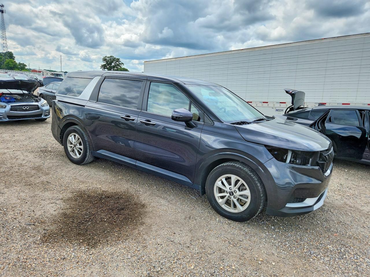 2024 KIA CARNIVAL LX, LX Seat Package