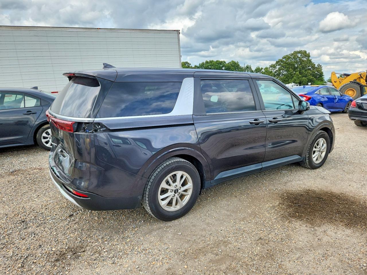 2024 KIA CARNIVAL LX, LX Seat Package