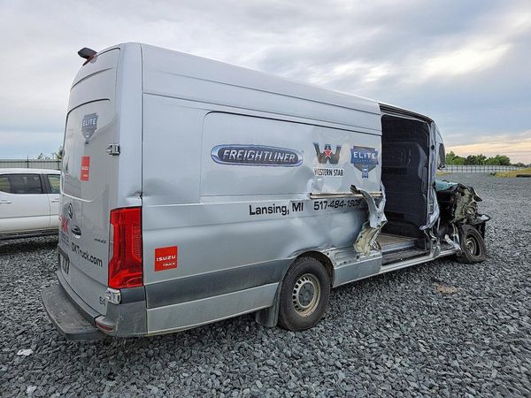 2021 MERCEDES-BENZ SPRINTER 907 (VS30)