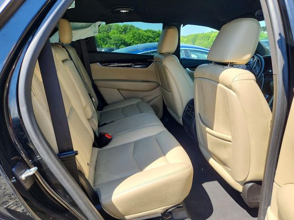 2018 CADILLAC XT5