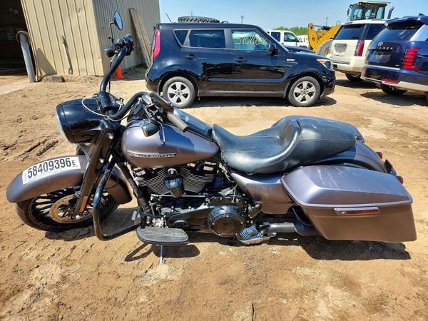 2017 HARLEY-DAVIDSON FLHRXS