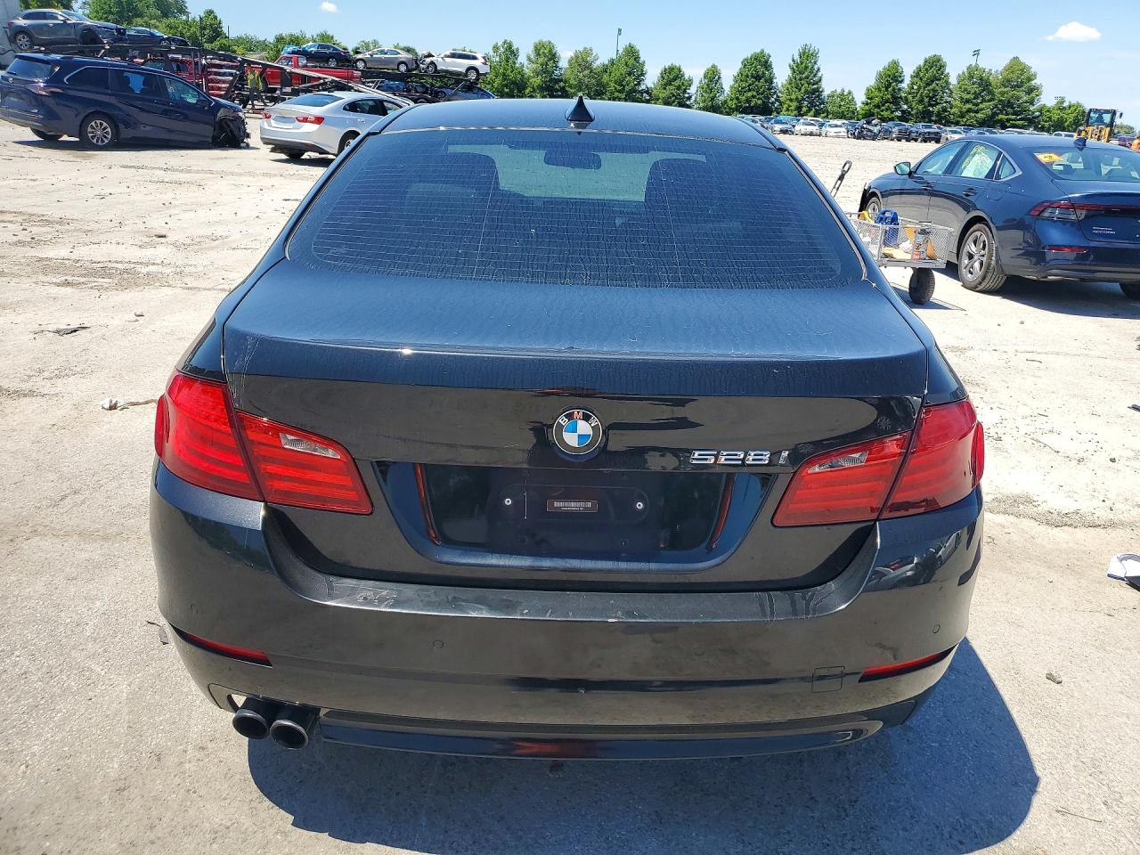 2012 BMW 528