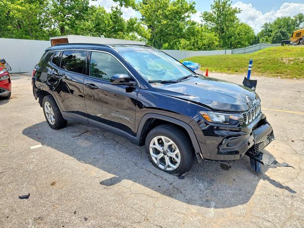 2025 JEEP COMPASS North, Latitude