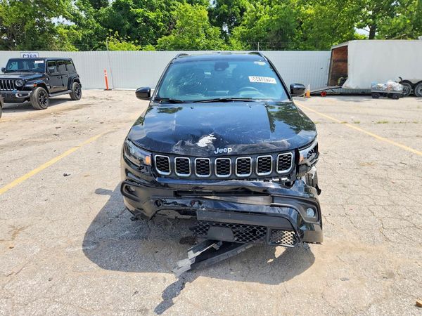 2025 JEEP COMPASS North, Latitude