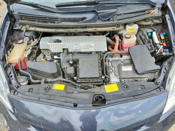 2015 TOYOTA PRIUS