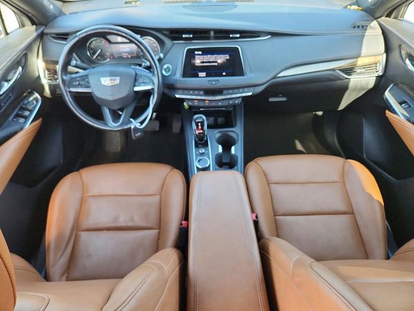 2020 CADILLAC XT4 Premium Luxury