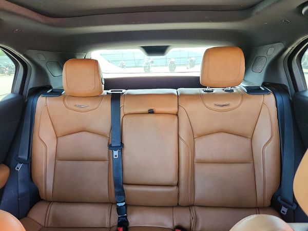 2020 CADILLAC XT4 Premium Luxury