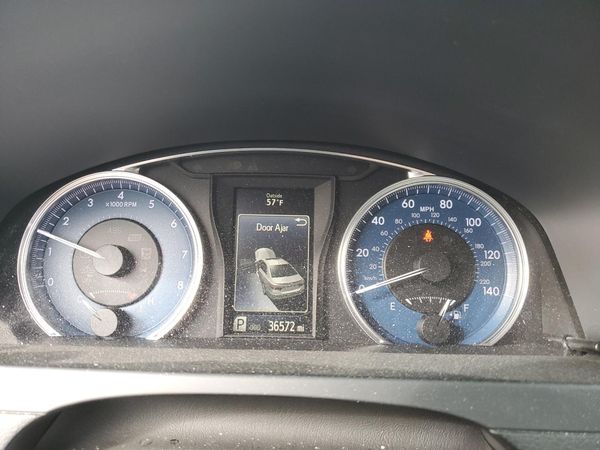 2016 TOYOTA CAMRY