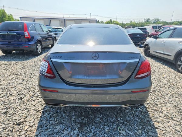 2017 MERCEDES-BENZ E