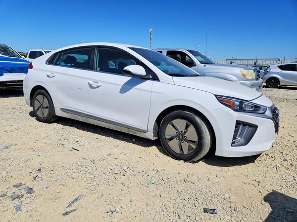 2022 HYUNDAI IONIQ SE