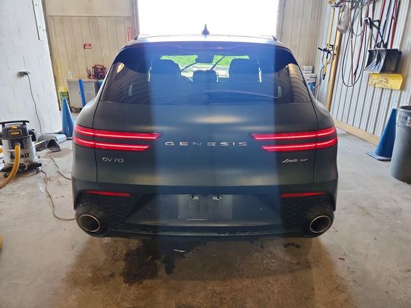 2024 GENESIS GV70