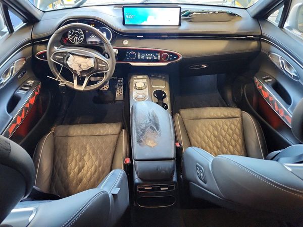2024 GENESIS GV70