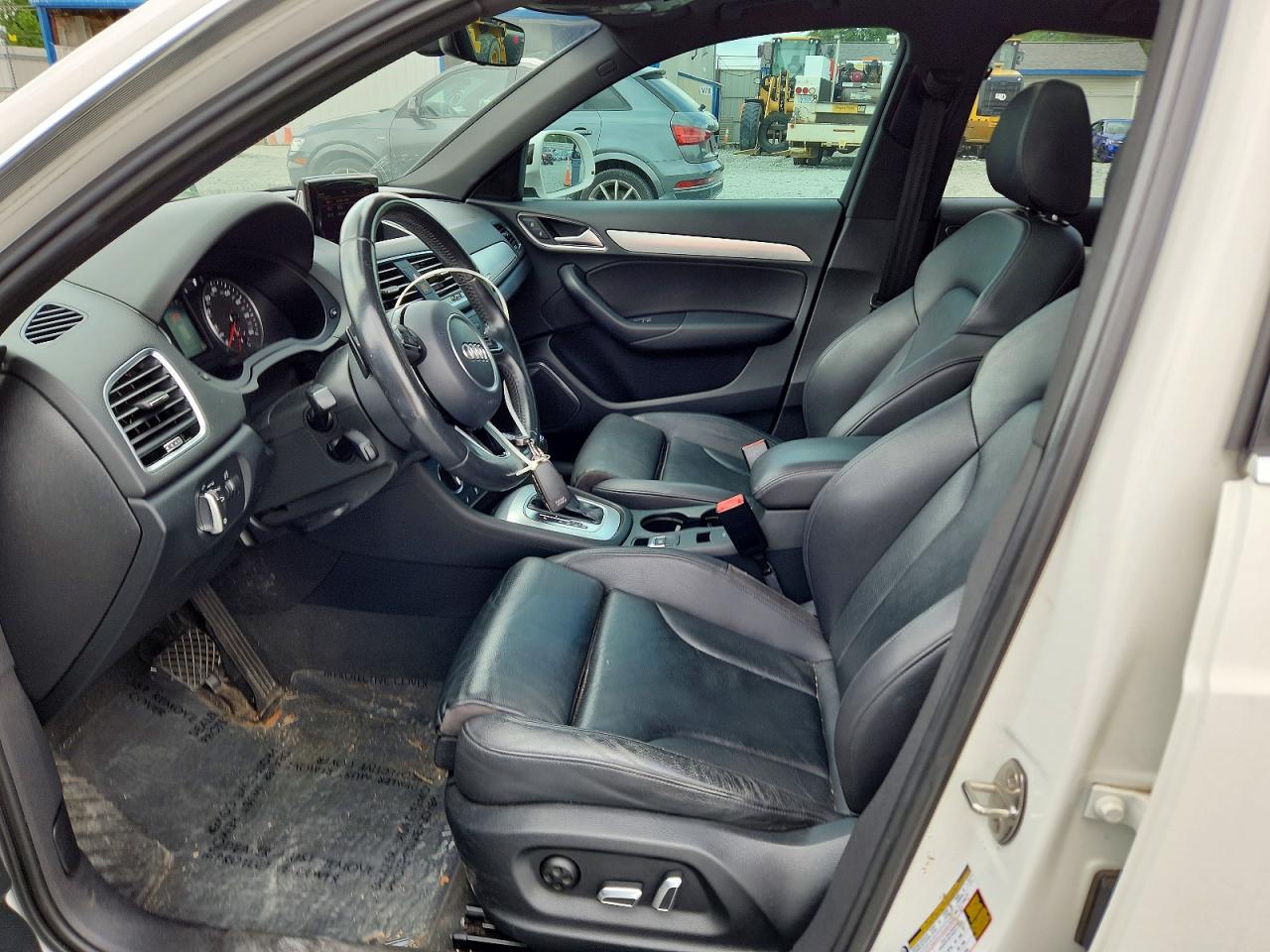 2016 AUDI Q3 quattro Prestige
