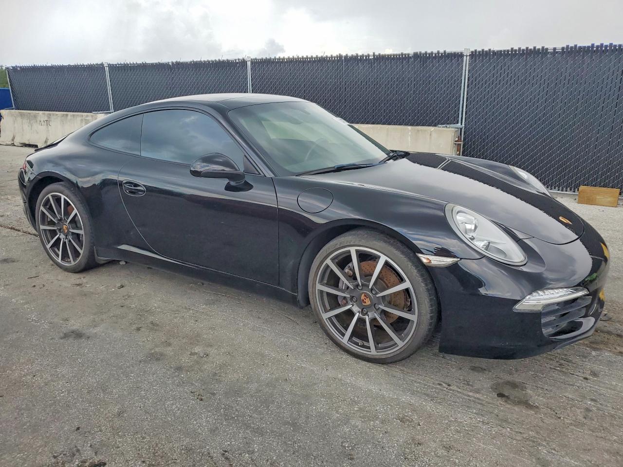 2014 PORSCHE 911 Base (2WD), 4 (4WD)