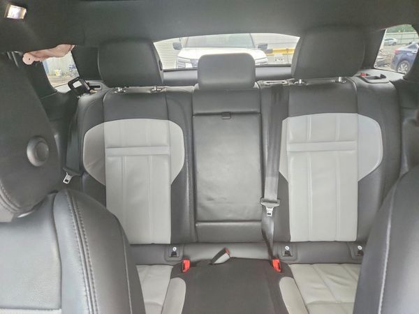 2022 LAND ROVER RANGE ROVER EVOQUE R-Dynamic SE