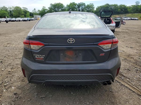 2022 TOYOTA COROLLA