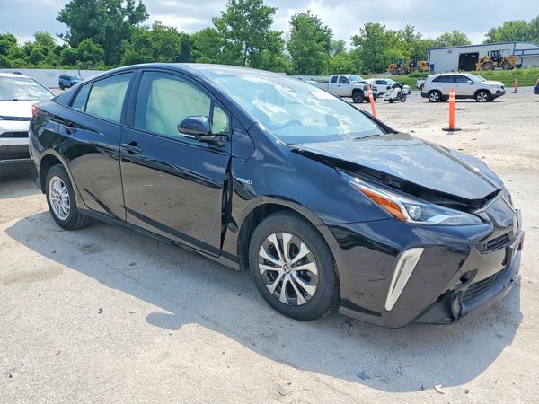 2020 TOYOTA PRIUS