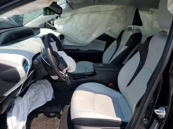 2020 TOYOTA PRIUS
