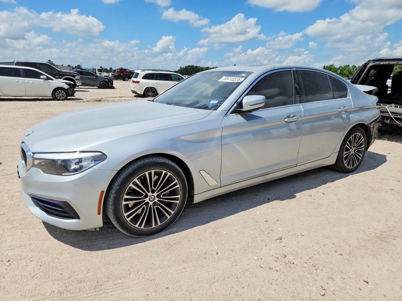 2019 BMW 530