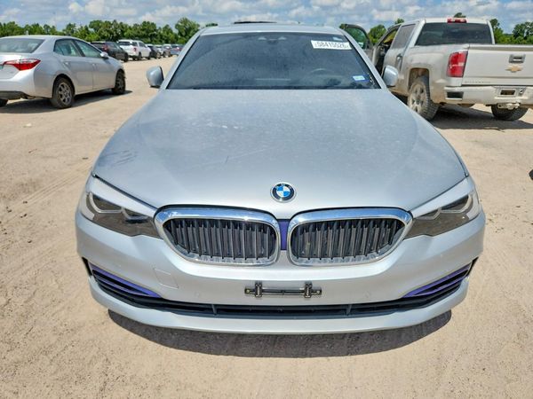 2019 BMW 530