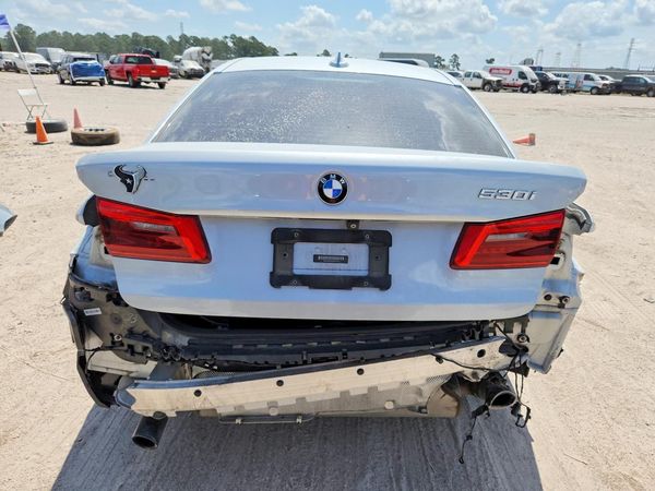 2019 BMW 530