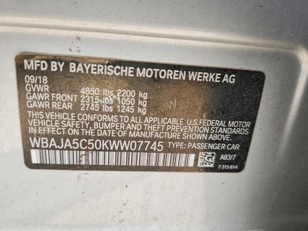 2019 BMW 530