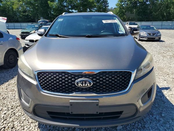 2016 KIA SORENTO L / LX