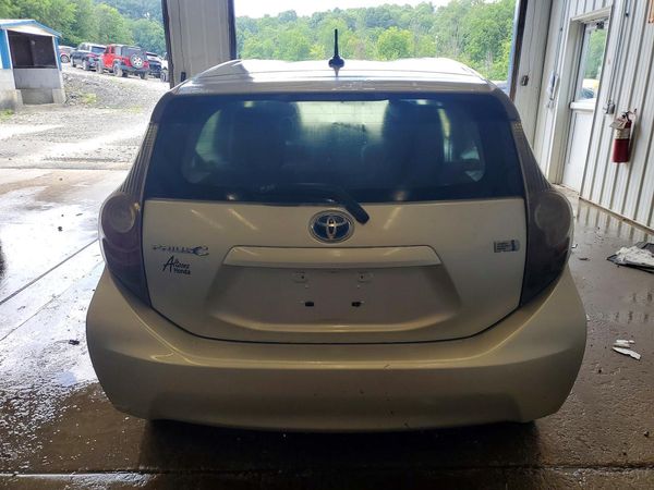2012 TOYOTA PRIUS