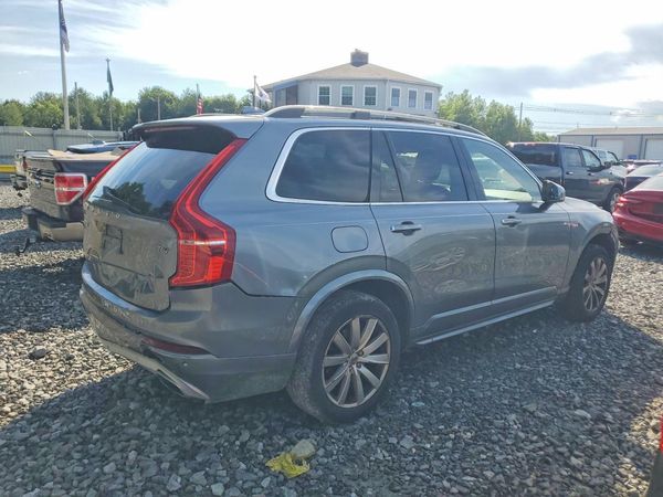2016 VOLVO XC90