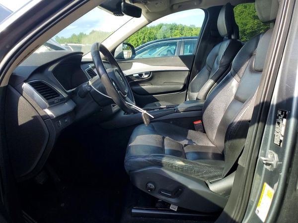 2016 VOLVO XC90