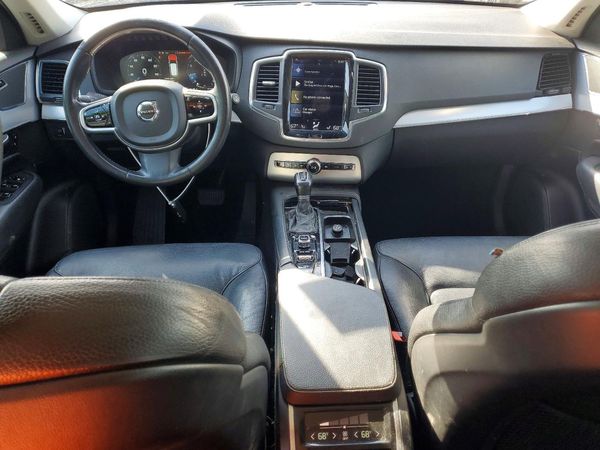2016 VOLVO XC90