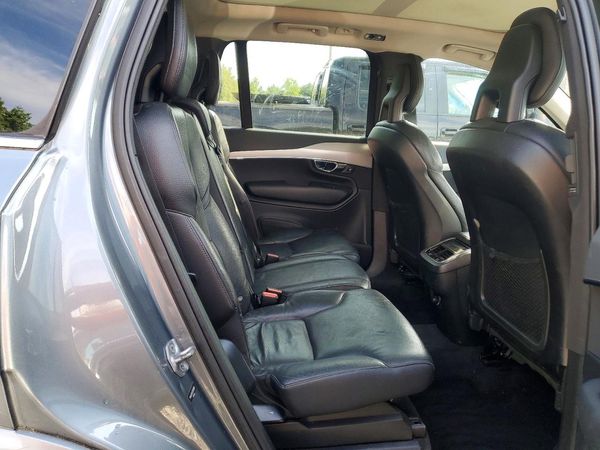 2016 VOLVO XC90