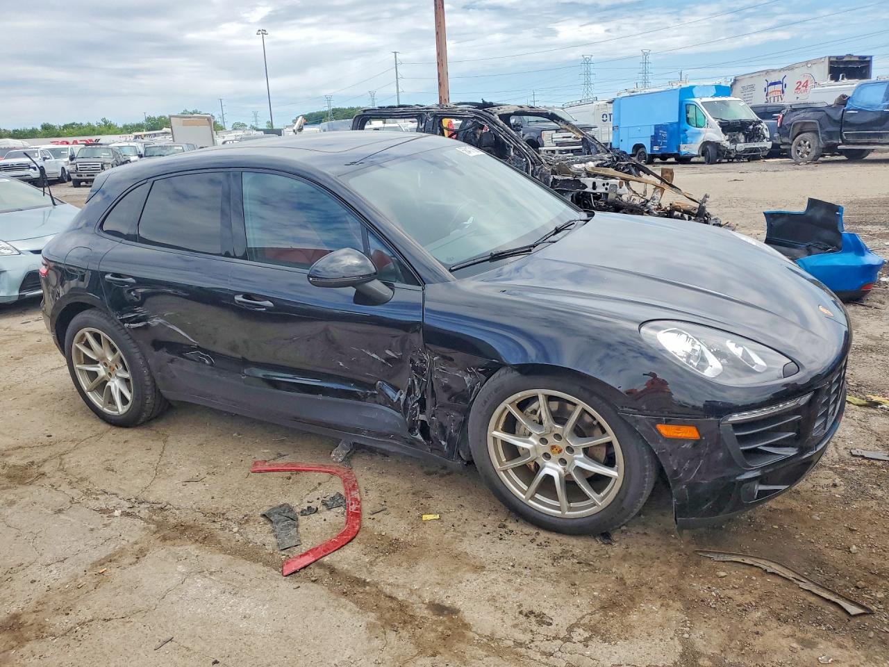 2017 PORSCHE MACAN