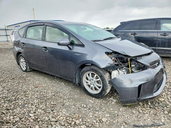 2013 TOYOTA PRIUS V TH