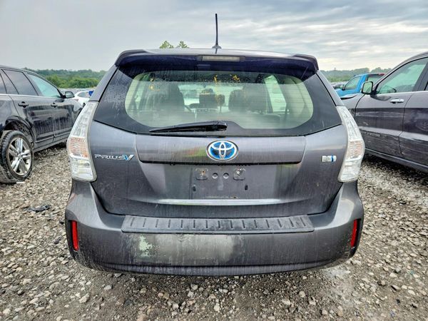 2013 TOYOTA PRIUS V TH