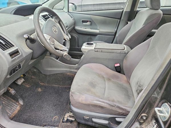 2013 TOYOTA PRIUS V TH
