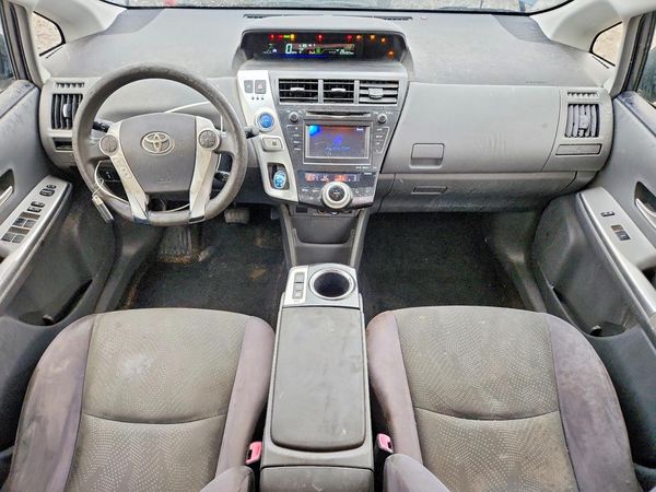 2013 TOYOTA PRIUS V TH