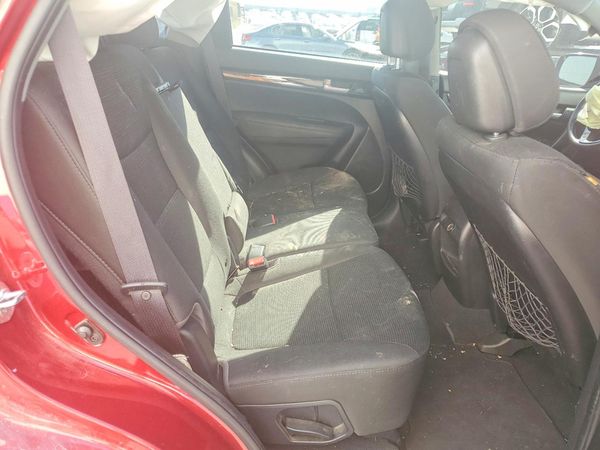 2015 KIA SORENTO GL